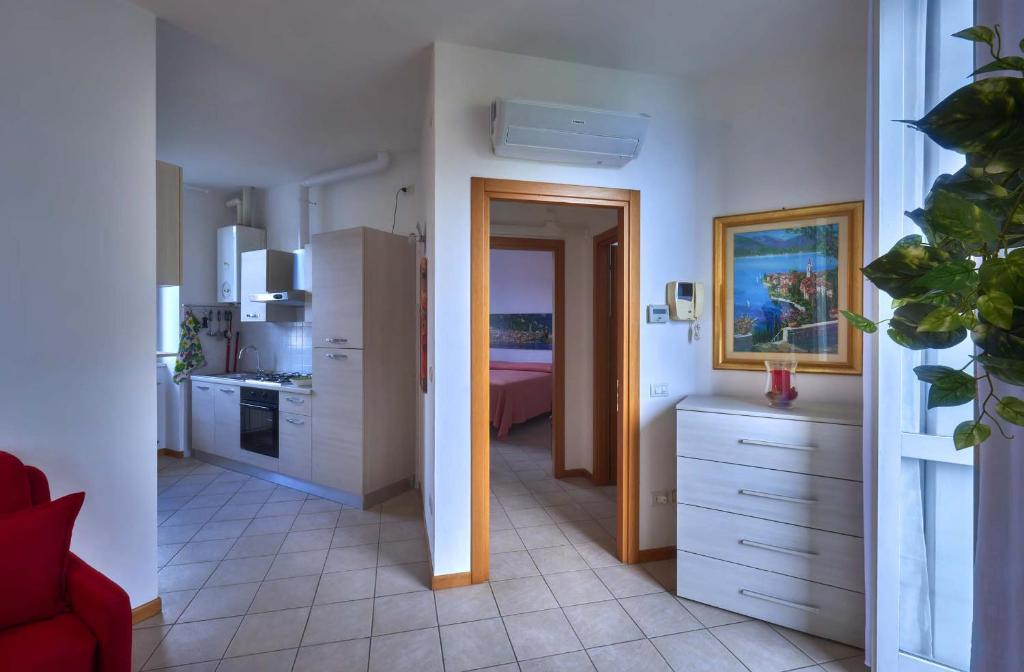 Kuchyňa alebo kuchynka v ubytovaní Casa Lido Lake View