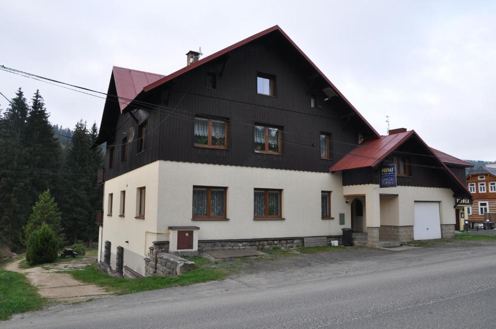Budova, kde se ubytování v soukromí nachází
