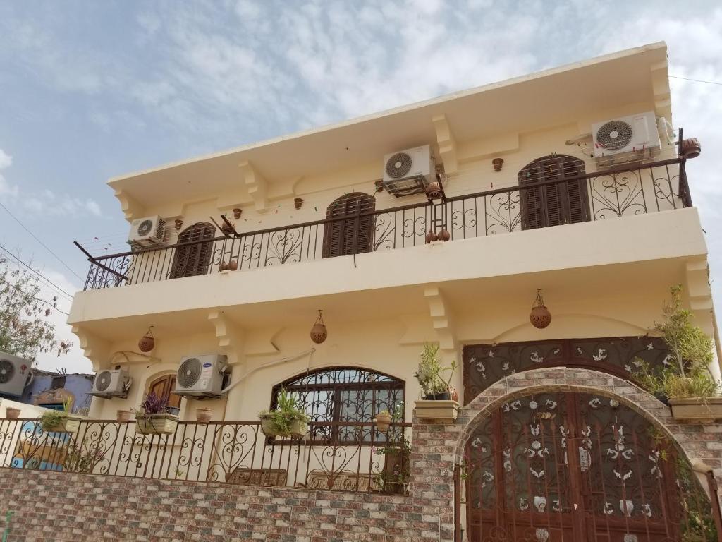 Balcone o terrazza di Habibi Nubian Guest House-Nubian Hospitality