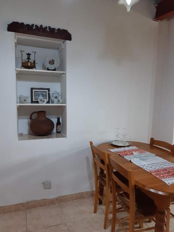 Fotografie z fotogalerie ubytování John' s House in Omodos v destinaci Limassol