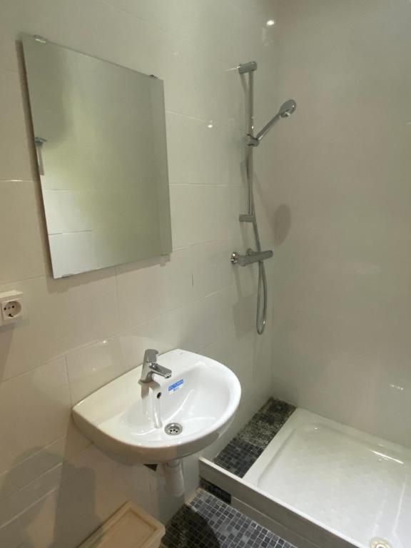 Koupelna v ubytování Hostal Granvia 628