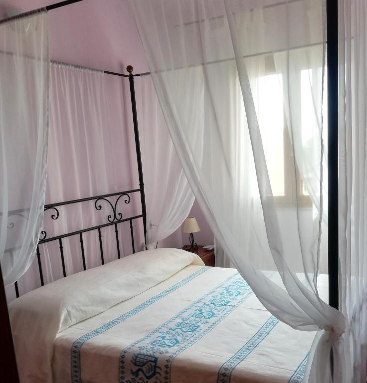 Donna Violante Porto Corallo Affittacamere - Double Room With Private Bathroom