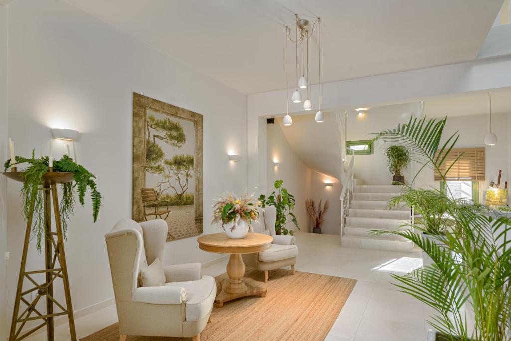 Część wypoczynkowa w obiekcie Casa Di Fiori Andros Suites