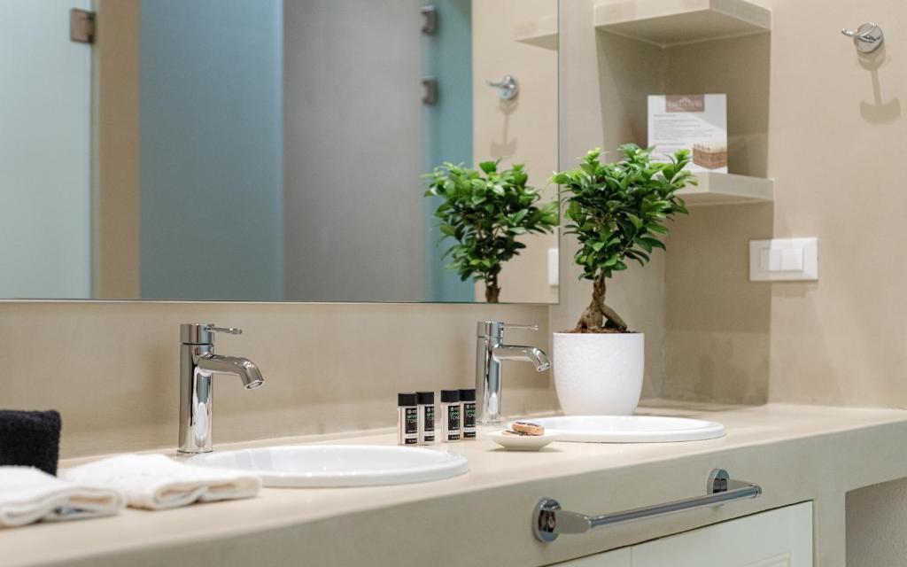Łazienka w obiekcie Casa Di Fiori Andros Suites