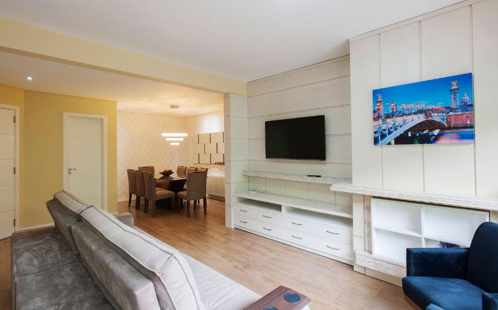 VALLE DELL ACQUA - 3D (11PAX) JUNTO À RUA COBERTA!  VALLE DELL ACQUA - 3D (11PAX) JUNTO À RUA COBERTA!