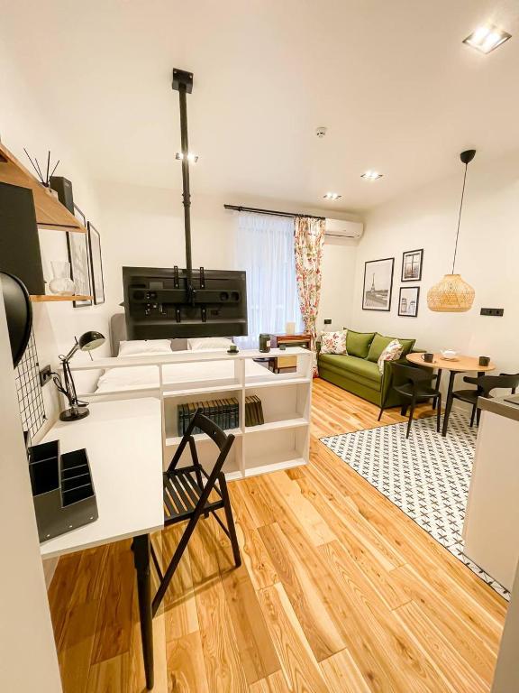 Poetry Apartments in the city center - Apartamento De Estudio