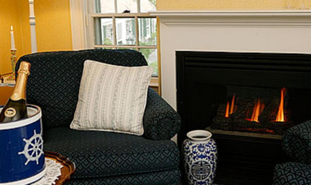 Captain's House Inn - Suite King Superior Con Chimenea - Main (Clarissa)