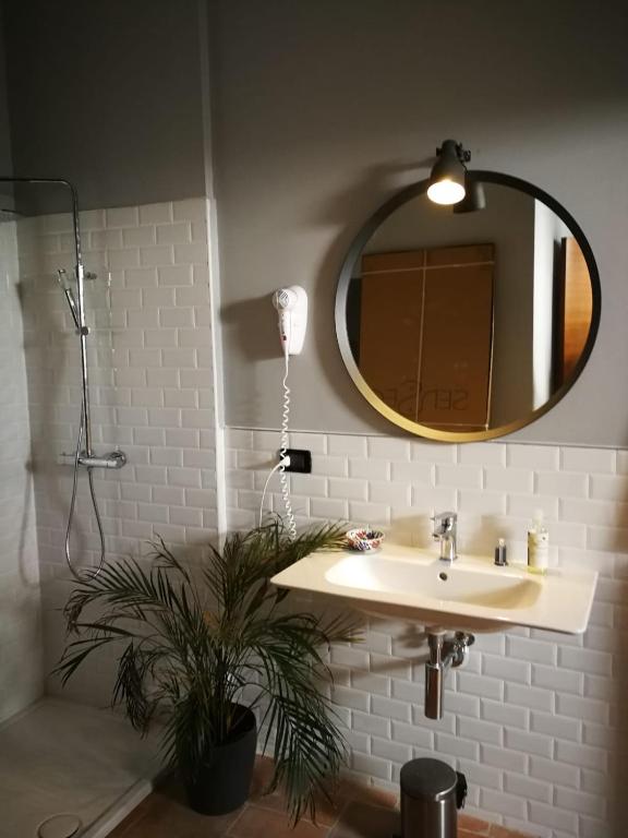 Koupelna v ubytování B&B Palazzo de "Il Nuovo Duca Minimo"