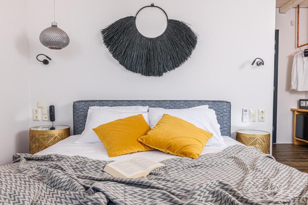 Postel nebo postele na pokoji v ubytování Maregold Mykonos Micro-Boutique Suites, Adults Only