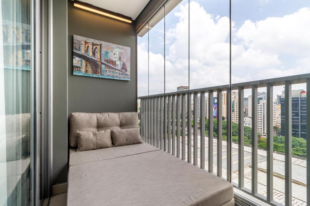  Apartamento Studio novo / 200 mts metrô Vergueiro