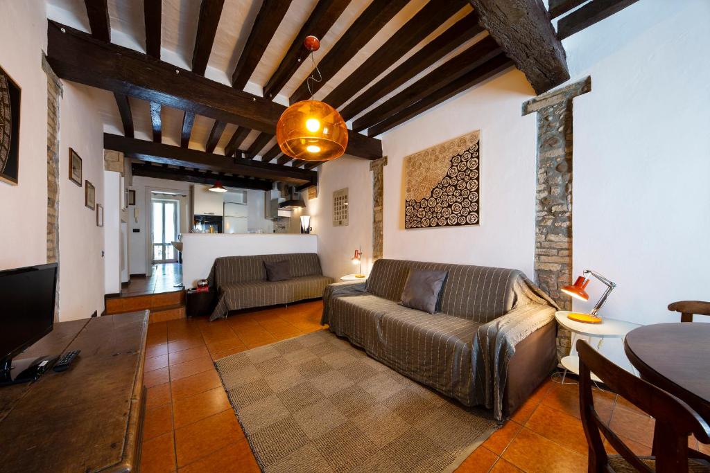 B&B AL DUCALE and APARTMENTS - Apartment With Balcony