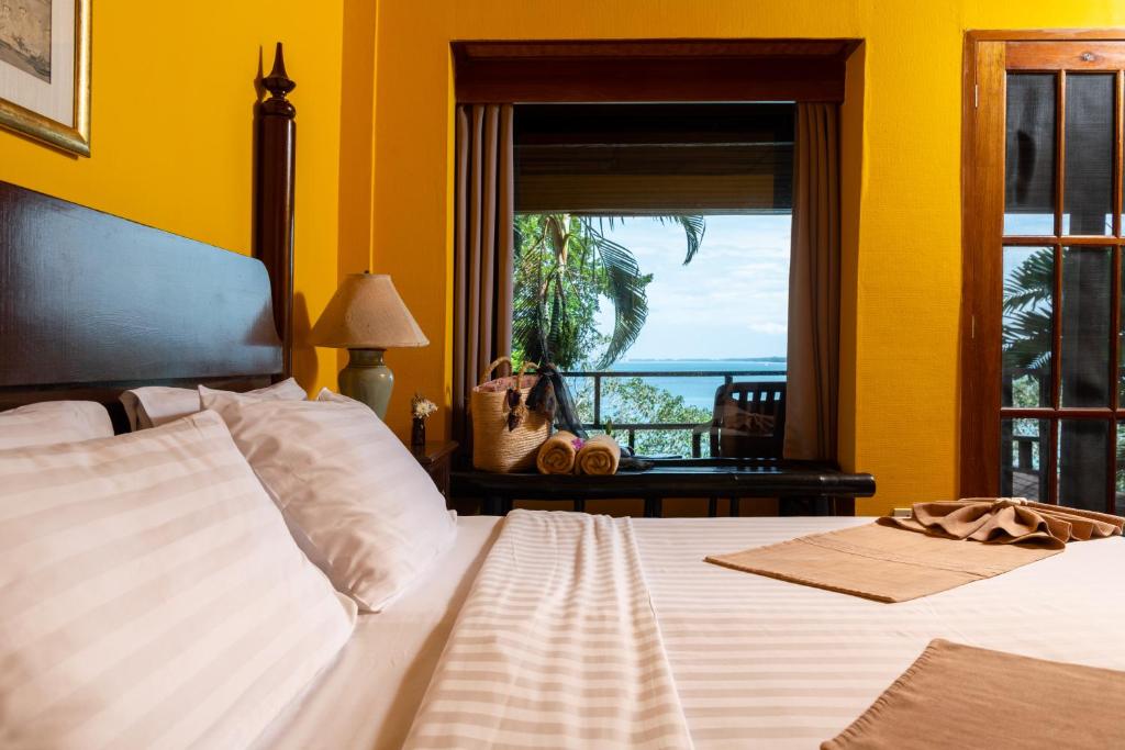 Postel nebo postele na pokoji v ubytování Baan Krating Khao Lak Resort - SHA plus
