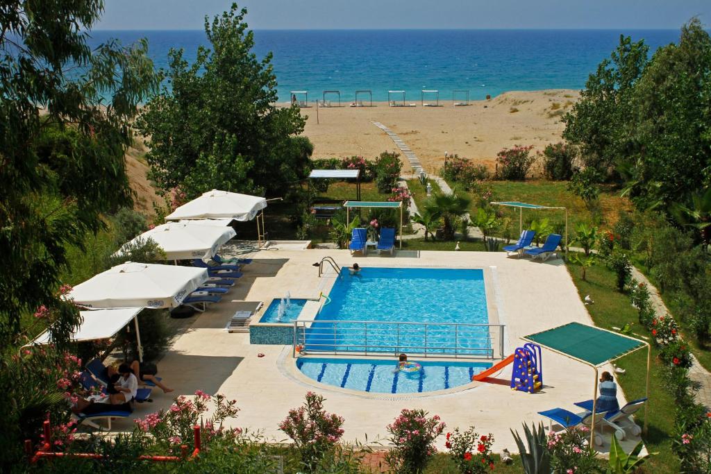 Bazén v ubytování Hotel Grün nebo v jeho okolí