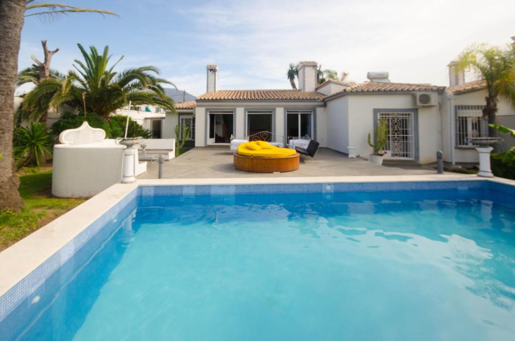 Villa Julian, Estepona – Updated 2022 Prices