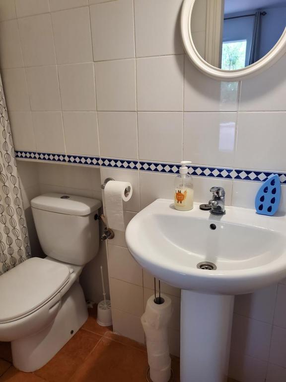Kúpeľňa v ubytovaní DUPLEX ESPECTACULAR en PRIMERA LÍNEA NATURISTA!