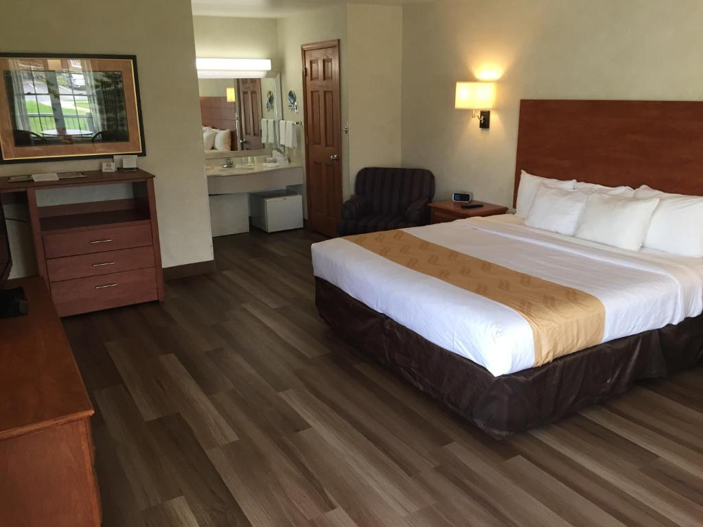 Quality Inn Lake George - Room King - Non-fumeur