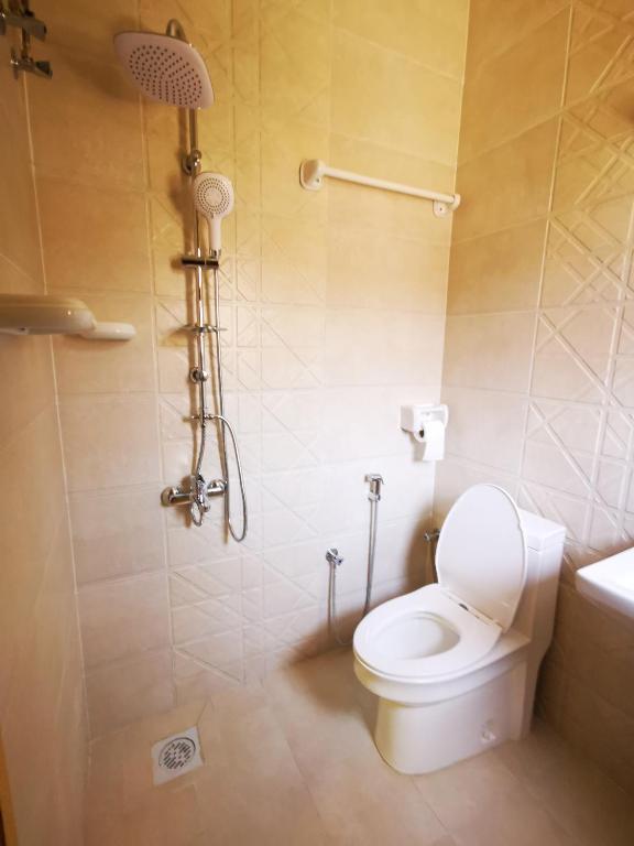Koupelna v ubytování Al Hamra Guest House