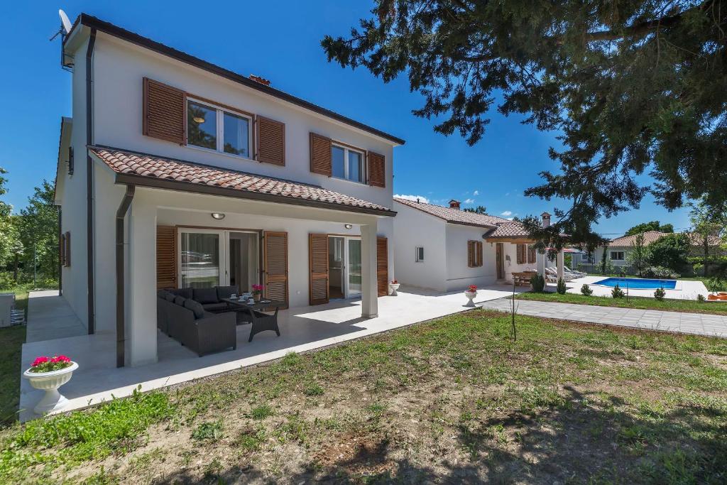 Budova, v ktorej sa vila nachádza