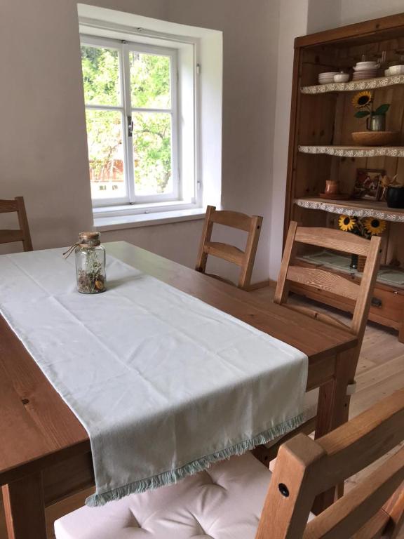 A seating area at Ferienwohnung Johanna