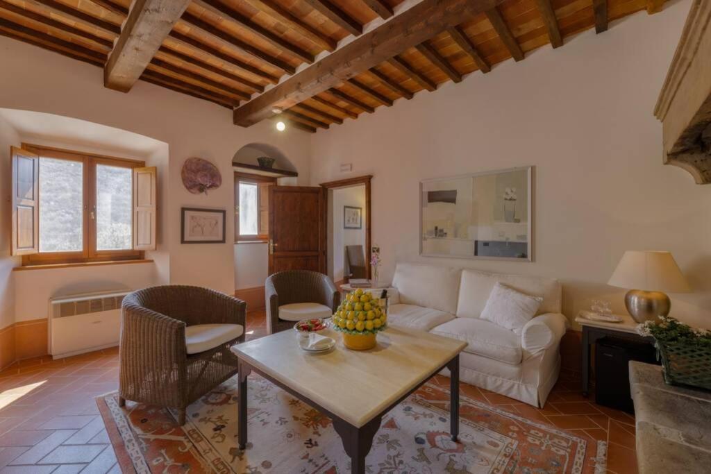 Posedenie v ubytovaní Borgo San Pietro in Polvano (Canonica)