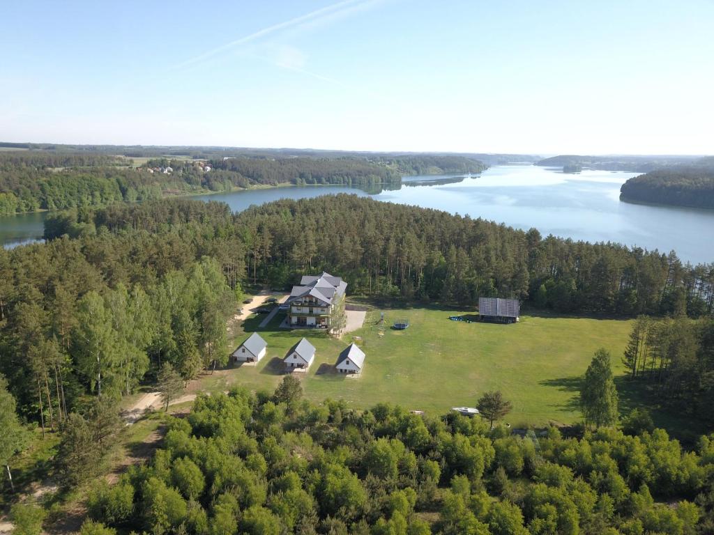 Majoituspaikan Źródło Raduni kuva ylhäältä päin