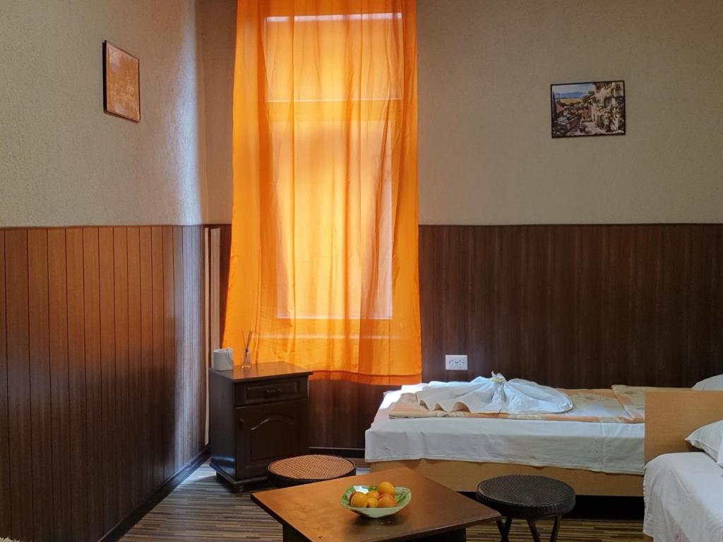 Postel nebo postele na pokoji v ubytování KM!Sofia - Стаи за гости