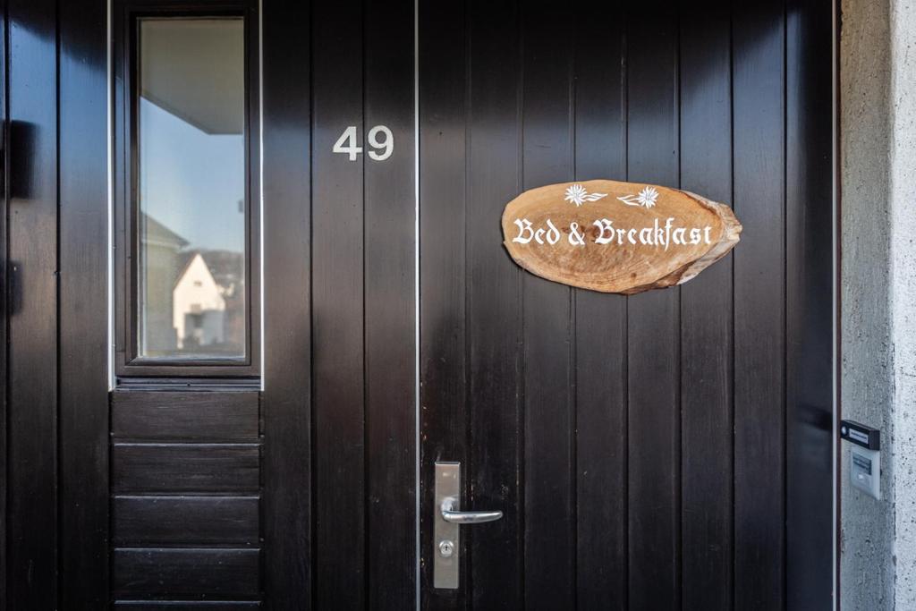 Fotografie z fotogalerie ubytování MyBednBreakfast in Bottmingen v destinaci Bottmingen