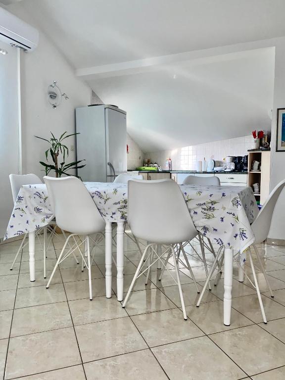Apartments Marina - Apartamento De Dos Dormitorios