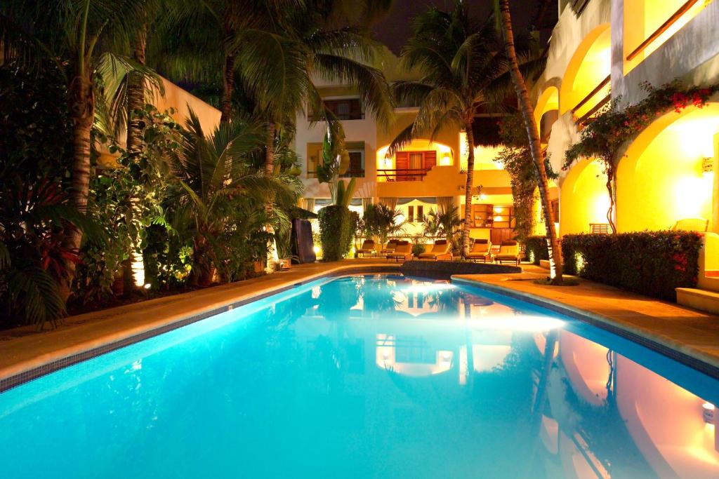 Bassenget på eller i nærheten av Hotel Riviera Caribe Maya