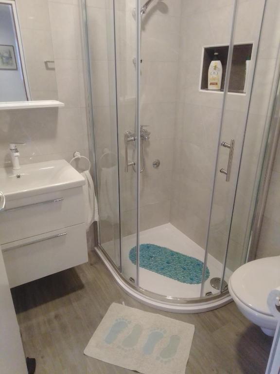 Koupelna v ubytování Apartments Haracic