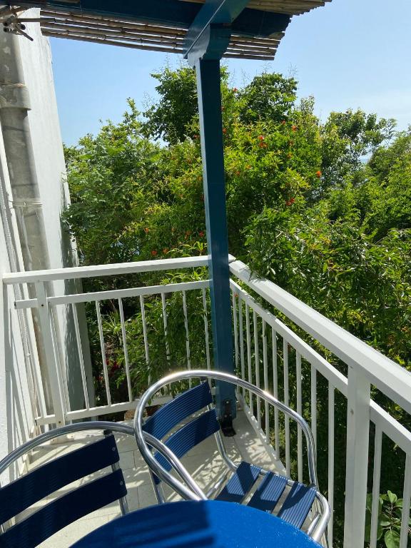 Balkón nebo terasa v ubytování Samothraki Akrogiali Rooms