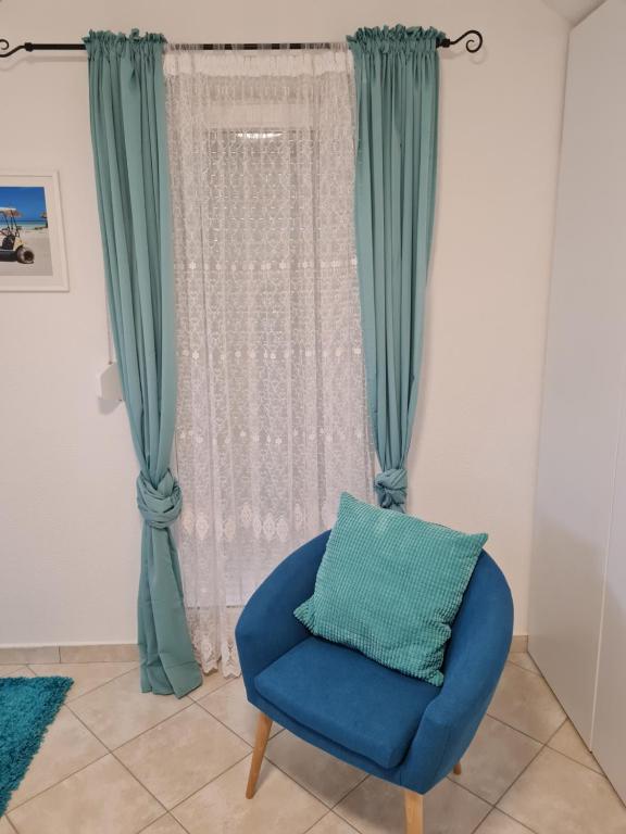 Część wypoczynkowa w obiekcie Holiday Home "Mala kuća " with heated pool