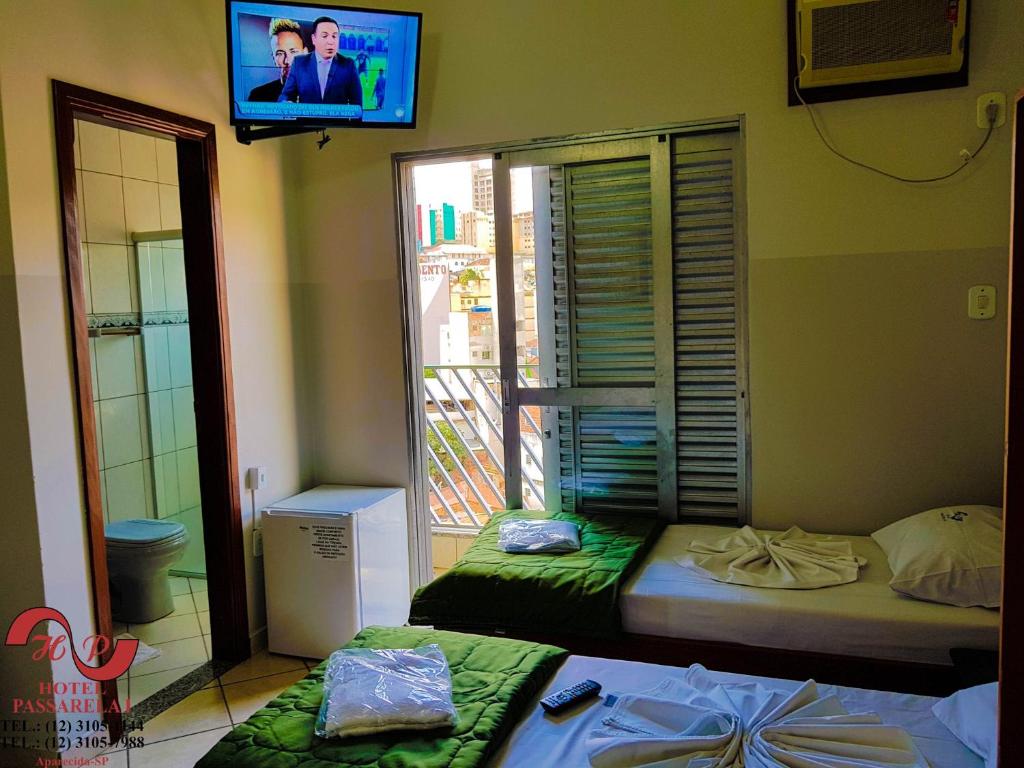  PASSARELA holiday inn