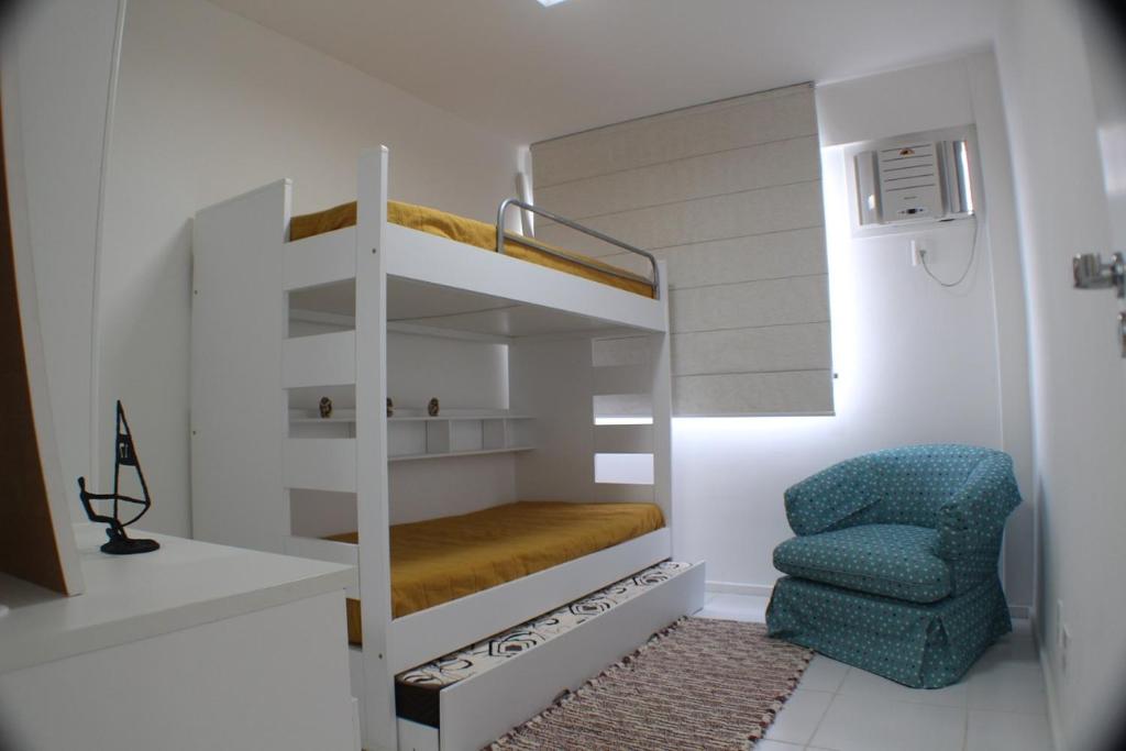 Apartamento com cobertura em Porto Real Suítes