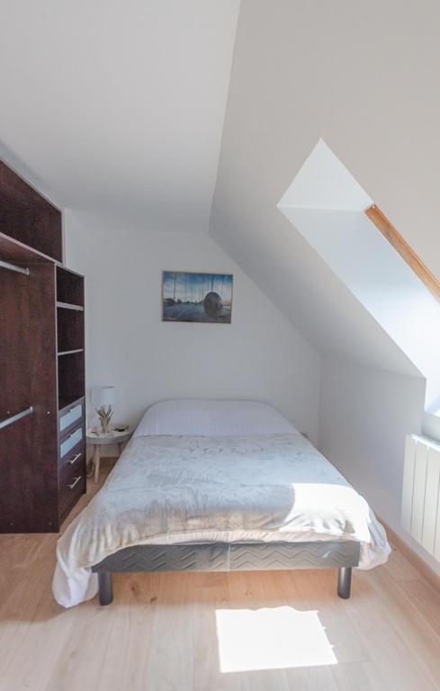 Postel nebo postele na pokoji v ubytování VILLA LA FORT BELLE VUE