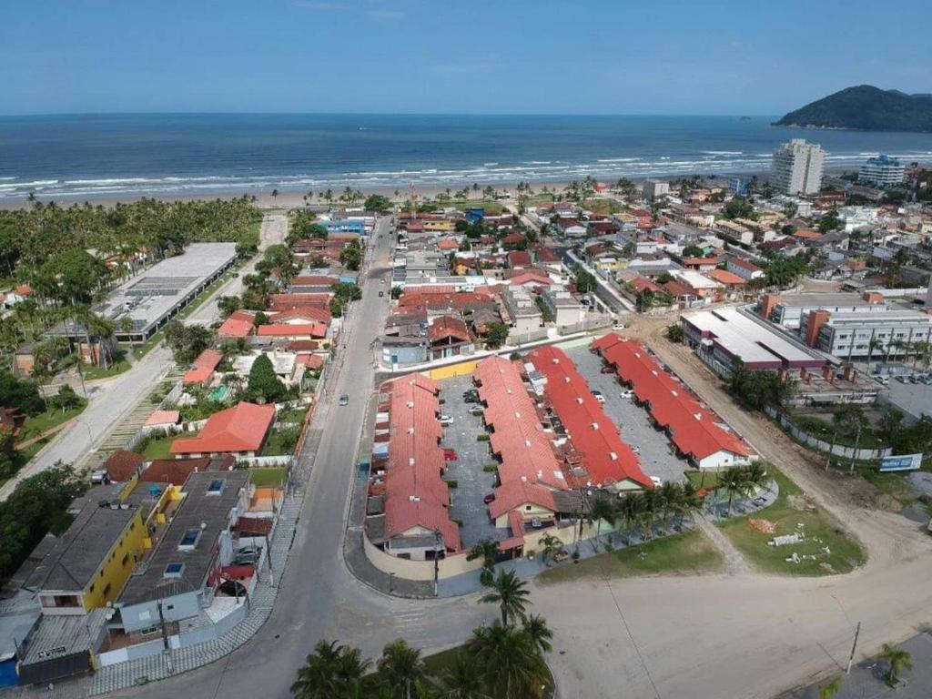  Casa Térrea Internet & Home Office 300m da Praia