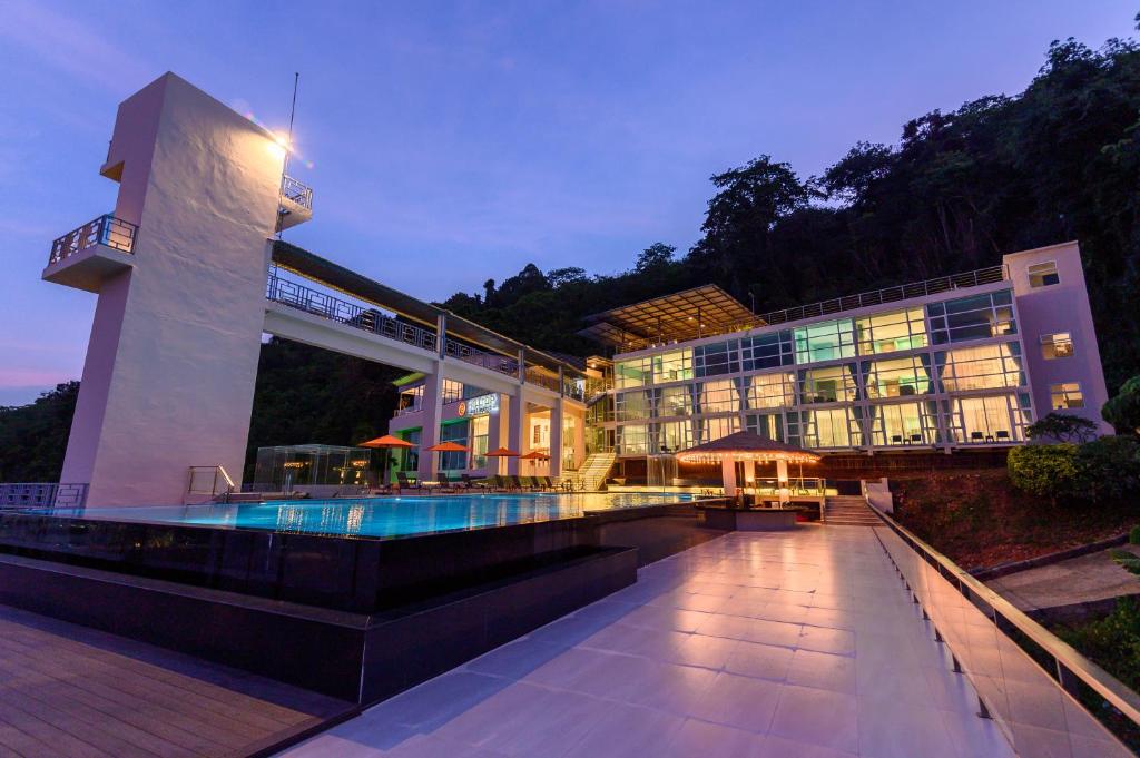 Hilltop Wellness Resort Phuket With Complimentary Onsen Access photo