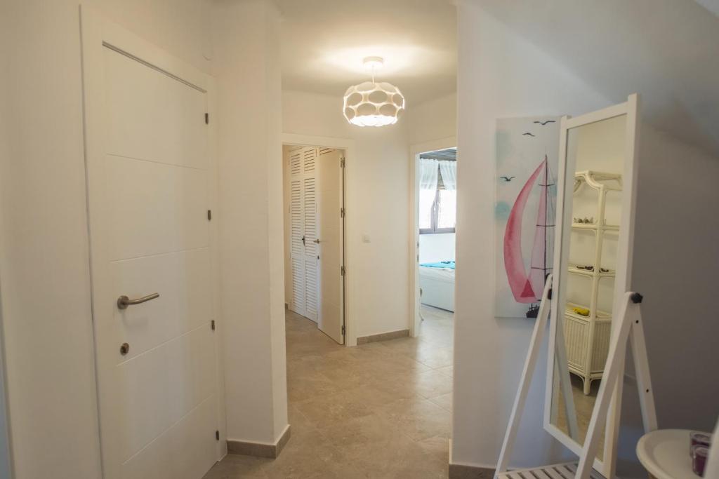 Kép Luxuriöse und großräumige Villa mit Community Pool, Sicht auf das Mittelmeer sowie dem Mar Menor, La Manga Club szállásáról Atamaríában a galériában