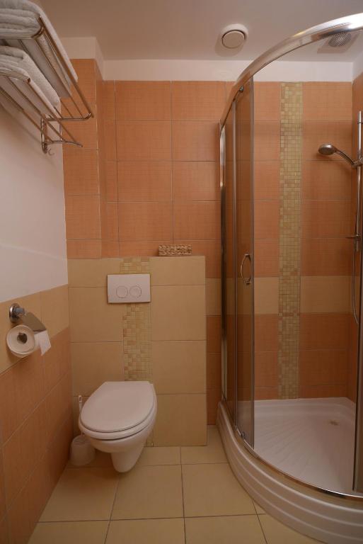 Kúpeľňa v ubytovaní Magnat w Borczu