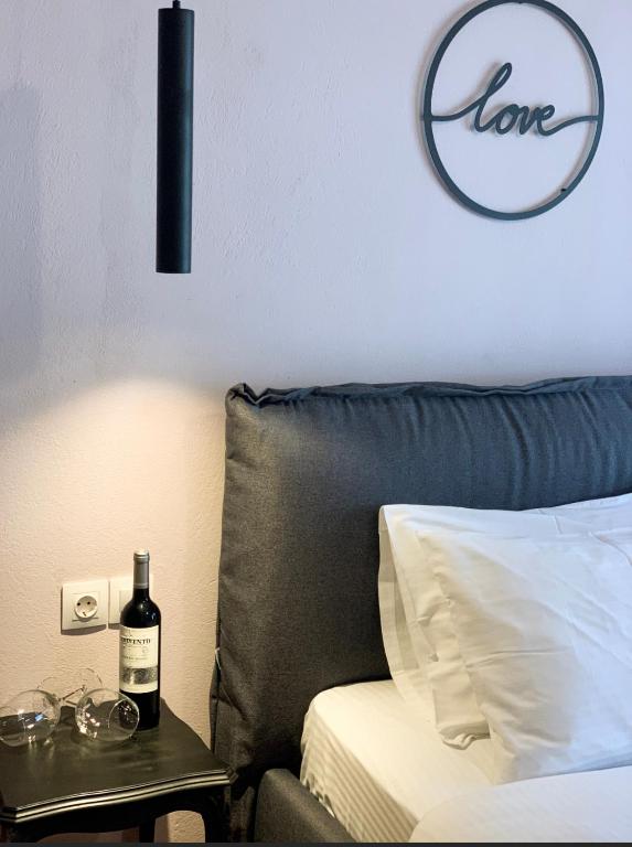 Postel nebo postele na pokoji v ubytování Boutique Homes Volos