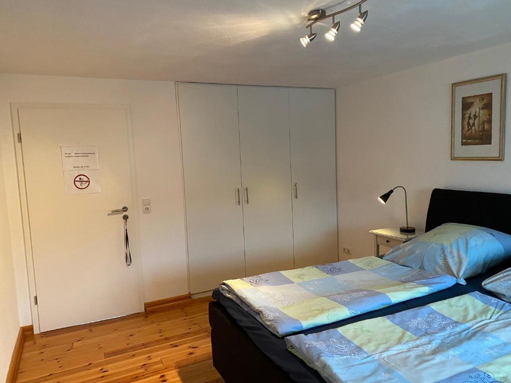 Postel nebo postele na pokoji v ubytování Werners Doppelzimmer