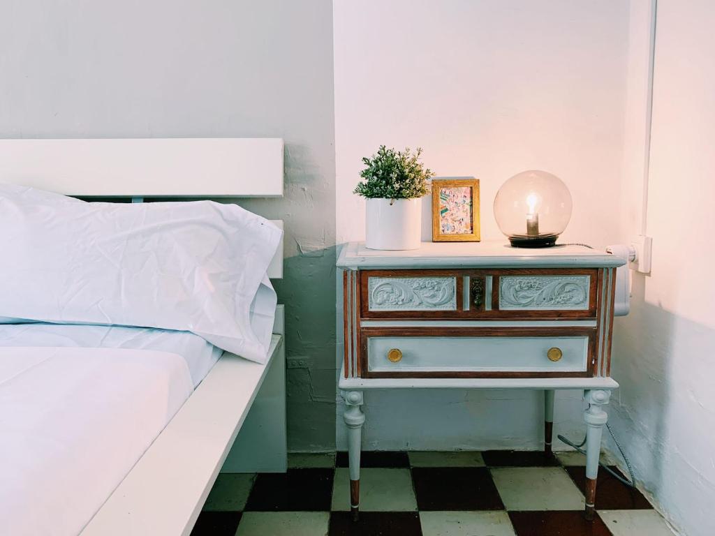 Postel nebo postele na pokoji v ubytování Maria Magdalena - Room 6