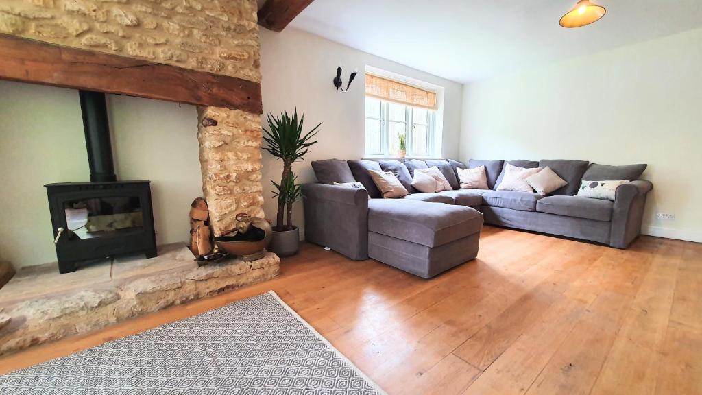 Posezení v ubytování Glenfield Cottage - Secluded Luxury deep in the Oxfordshire Countryside