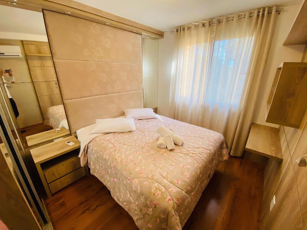 Completo 2 Suítes a 600m Rua Coberta  Completo 2 Suítes a 600m Rua Coberta