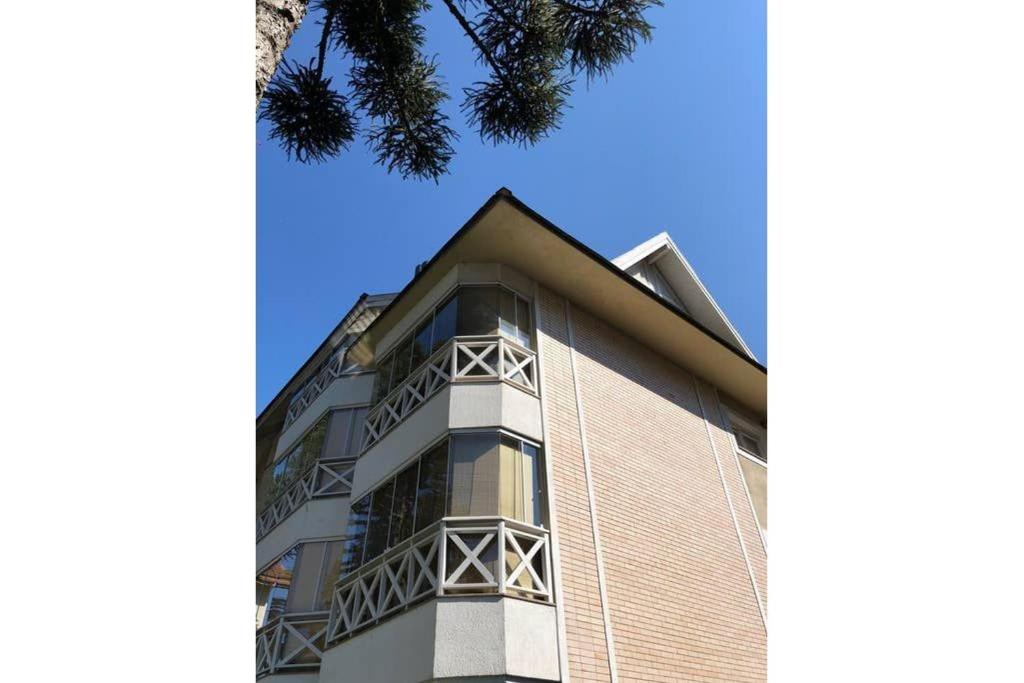 Ensolarado 2D Centro Gramado  Ensolarado 2D Centro Gramado