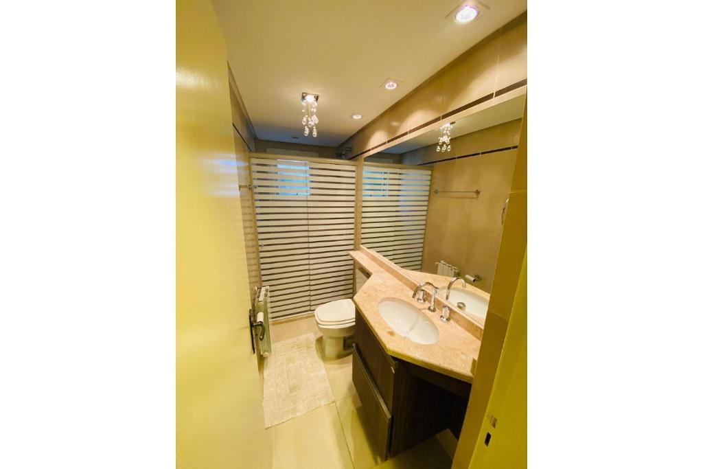  Confortável 2D Próximo Rua Coberta