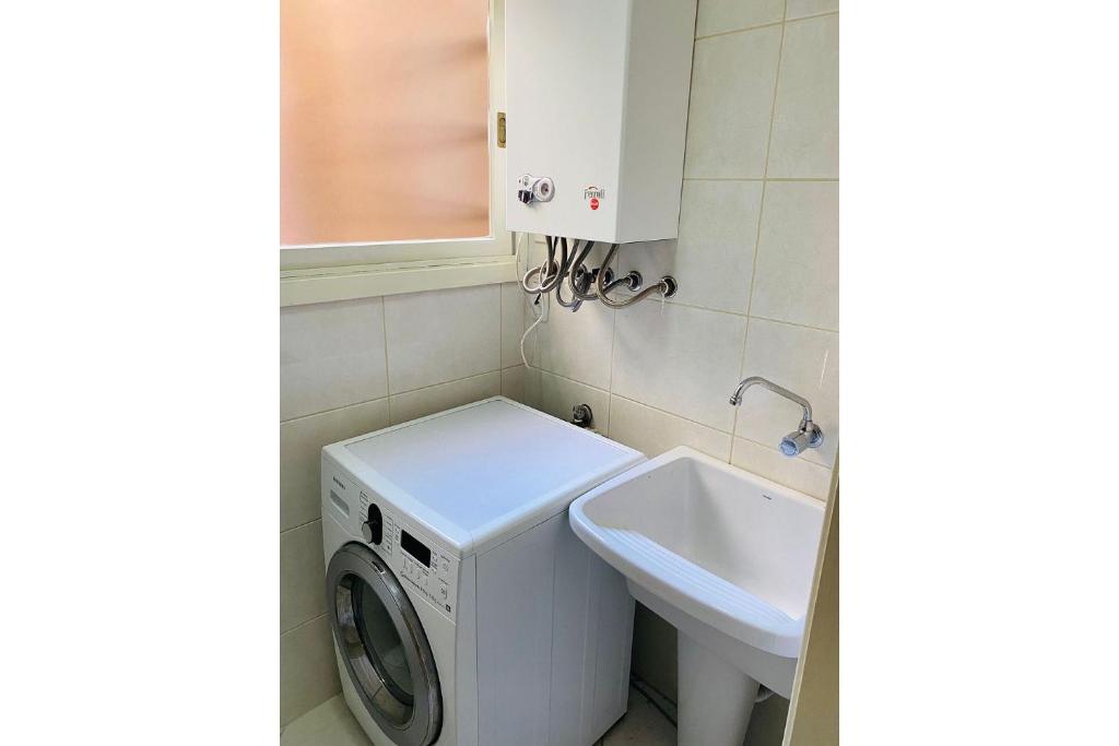  Confortável 2D Próximo Rua Coberta