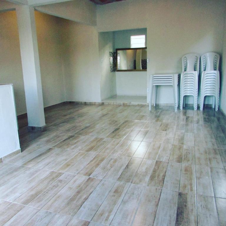  Espaço Rustic House