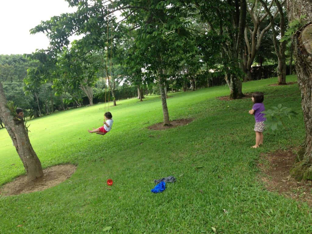  Lake House Ibiuna