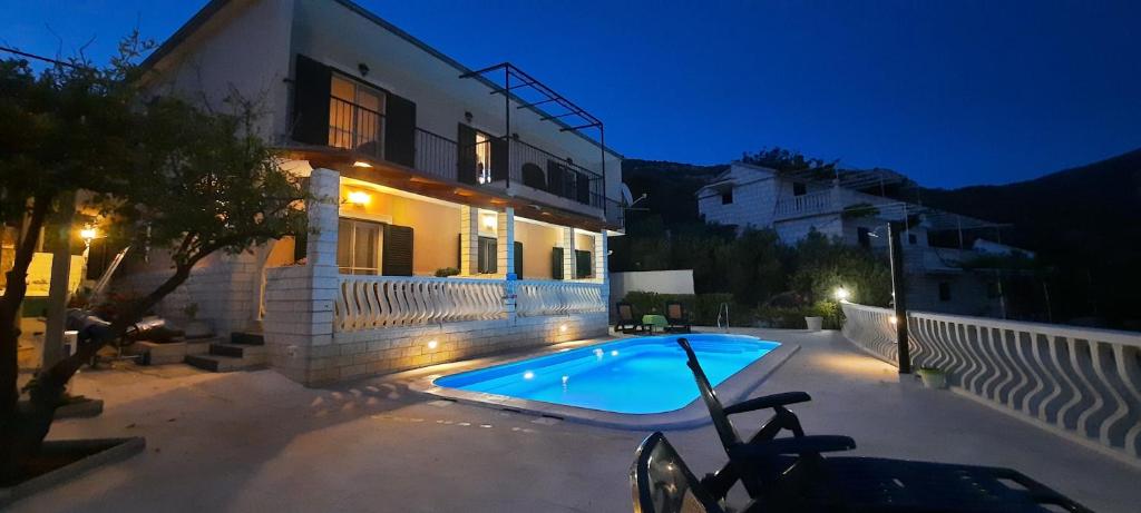 Gallery image of Apartments SUHO Komiza in Komiža